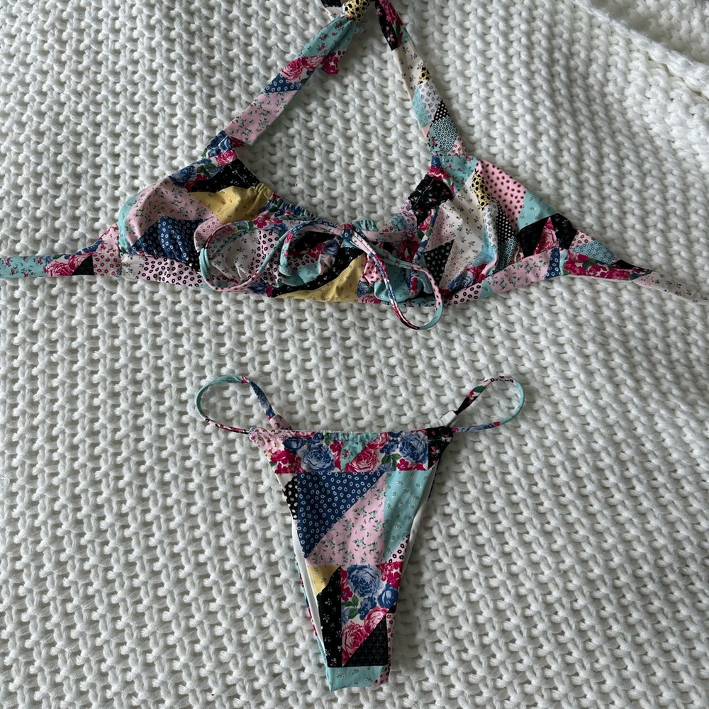 frankie’s bikini